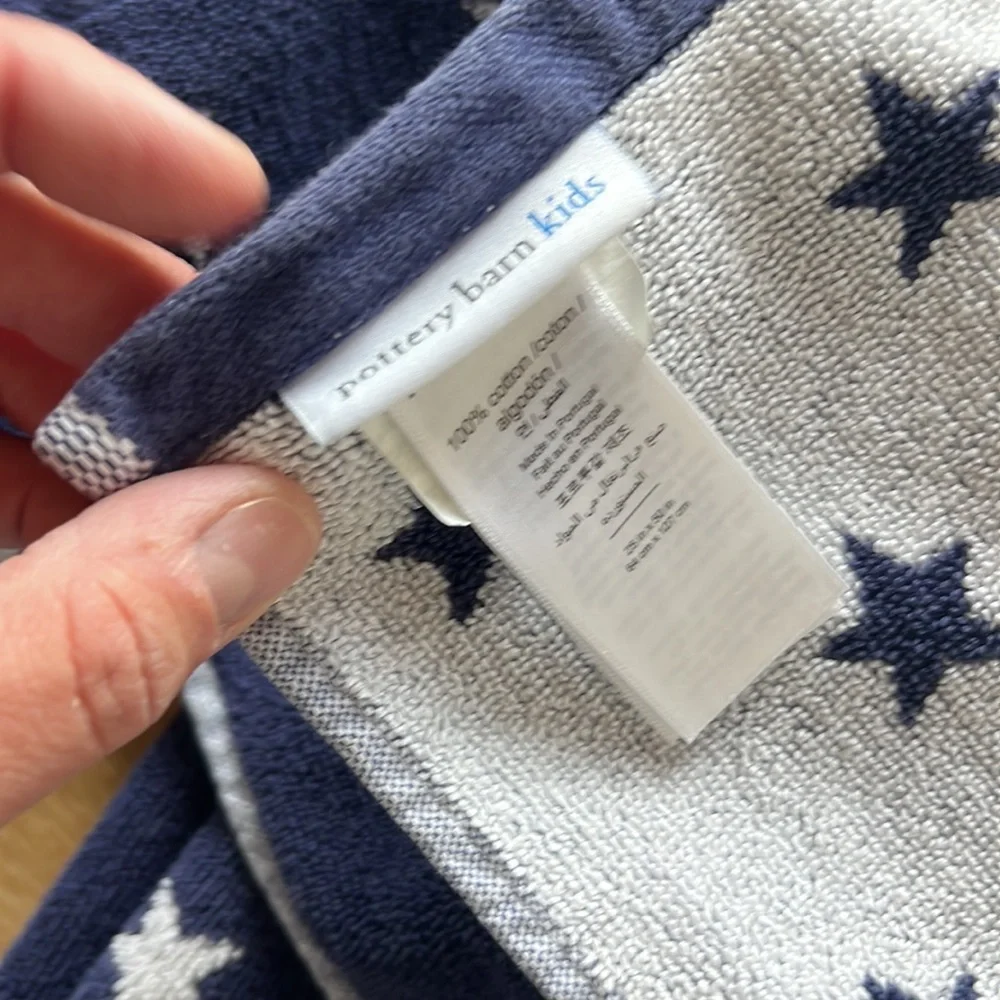 Pottery Barn Kids Navy and White Star & Stripe Beach/Bath Towels